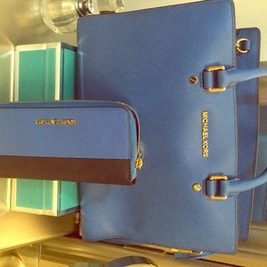 Brand new mk with matching wallet